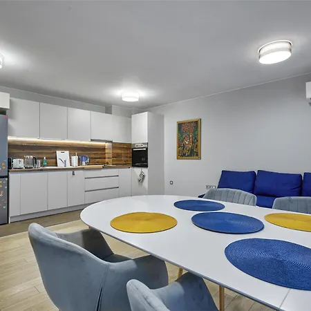 The Little Things - Parking & Own Ev Chаrgеr By Flat Mаnаger شقة بورغاس